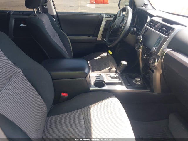 Продажа на аукционе авто 2022 Toyota 4runner Sr5, vin: JTEMU5JR0N6020734, номер лота: 45790355
