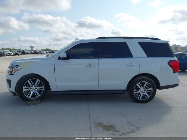 Продаж на аукціоні авто 2024 Ford Expedition Xlt, vin: 1FMJU1H83REB03756, номер лоту: 45790371