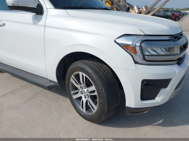 Продаж на аукціоні авто 2024 Ford Expedition Xlt, vin: 1FMJU1H83REB03756, номер лоту: 45790371