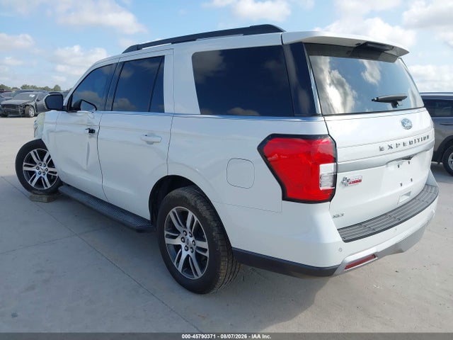 Продаж на аукціоні авто 2024 Ford Expedition Xlt, vin: 1FMJU1H83REB03756, номер лоту: 45790371