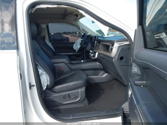 Продаж на аукціоні авто 2024 Ford Expedition Xlt, vin: 1FMJU1H83REB03756, номер лоту: 45790371