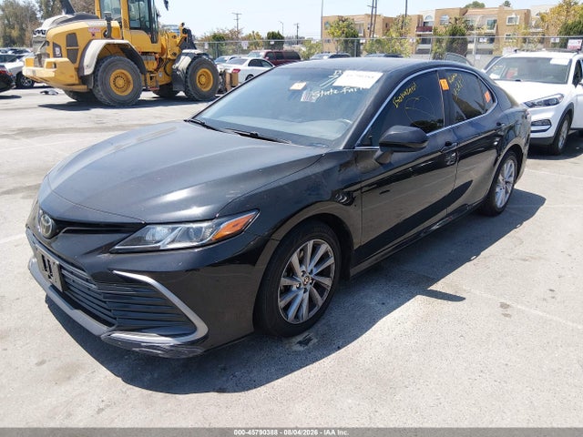 Toyota CAMRY LE 2022 4T1C11AK5NU641978 Image 2