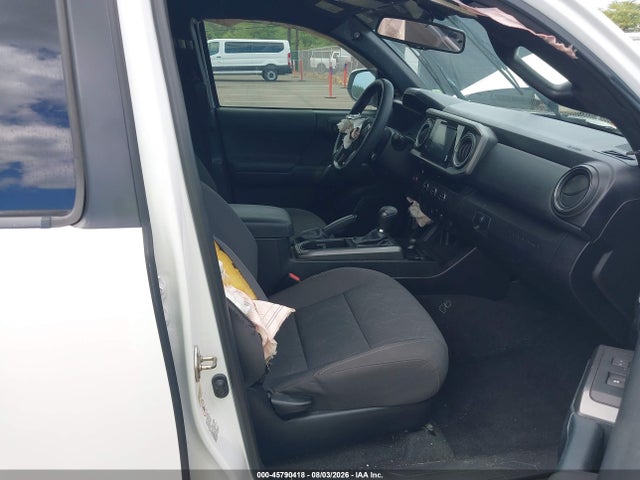 Продажа на аукционе авто 2016 Toyota Tacoma Sr5 V6, vin: 3TMAZ5CN3GM010365, номер лота: 45790418