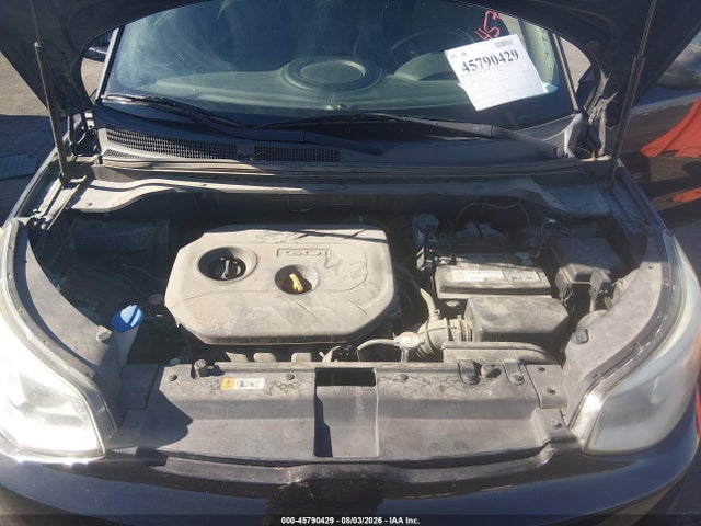 KIA SOUL + 2016 KNDJP3A53G7363616 Image 10