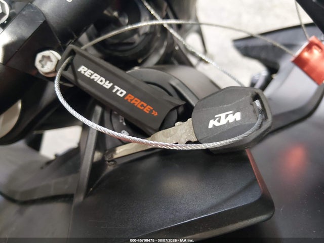 KTM 790 Duke 2020 VBKTU6407LM776894 Image 11