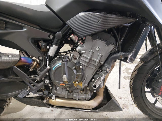 KTM 790 Duke 2020 VBKTU6407LM776894 Image 8