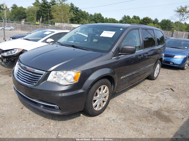 2015 Chrysler Town & Country Touring მანქანა იყიდება აუქციონზე, vin: 2C4RC1BG7FR572275, აუქციონის ნომერი: 45790485