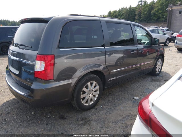 2015 Chrysler Town & Country Touring მანქანა იყიდება აუქციონზე, vin: 2C4RC1BG7FR572275, აუქციონის ნომერი: 45790485