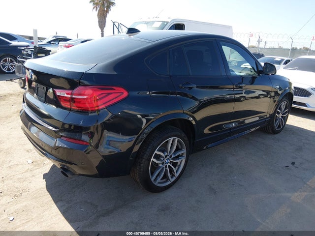 45790489 :رقم المزاد ، 5UXXW7C50J0W64635 vin ، 2018 Bmw X4 M40i مزاد بيع