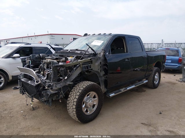 3C6UR5CL1LG303211 RAM 2500 Tradesman 4x4 6&#039;4 Box