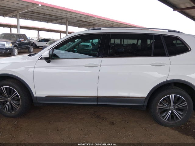Продаж на аукціоні авто 2019 Volkswagen Tiguan 2.0t Se/2.0t Sel/2.0t Sel R-line/2.0t Sel R-line Black, vin: 3VV3B7AX0KM013263, номер лоту: 45790530