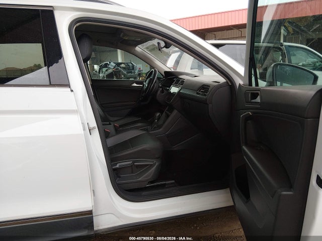 Продаж на аукціоні авто 2019 Volkswagen Tiguan 2.0t Se/2.0t Sel/2.0t Sel R-line/2.0t Sel R-line Black, vin: 3VV3B7AX0KM013263, номер лоту: 45790530