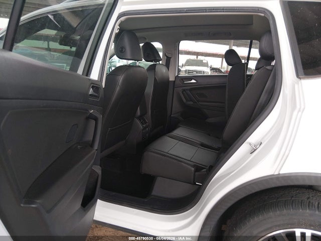 Продаж на аукціоні авто 2019 Volkswagen Tiguan 2.0t Se/2.0t Sel/2.0t Sel R-line/2.0t Sel R-line Black, vin: 3VV3B7AX0KM013263, номер лоту: 45790530