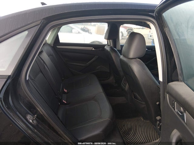 2013 Volkswagen Passat 2.5l Wolfsburg Edition მანქანა იყიდება აუქციონზე, vin: 1VWAH7A30DC142963, აუქციონის ნომერი: 45790576