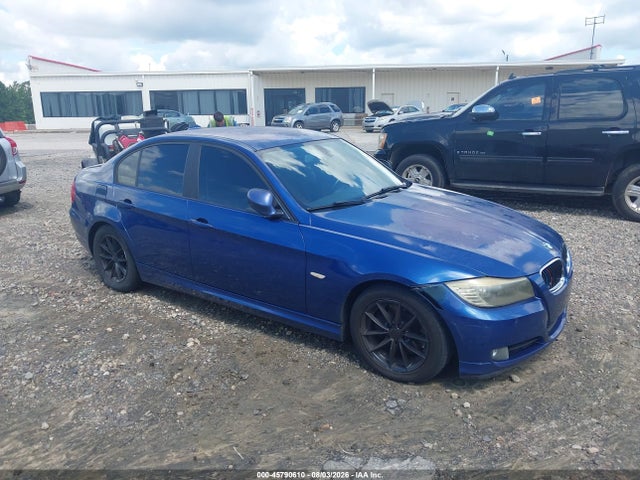 45790610 :رقم المزاد ، WBAPH7G54ANM50172 vin ، 2010 Bmw 328i مزاد بيع