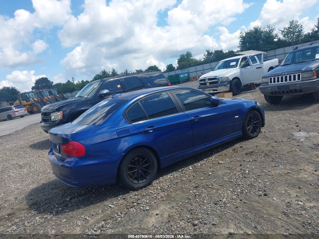 45790610 :رقم المزاد ، WBAPH7G54ANM50172 vin ، 2010 Bmw 328i مزاد بيع