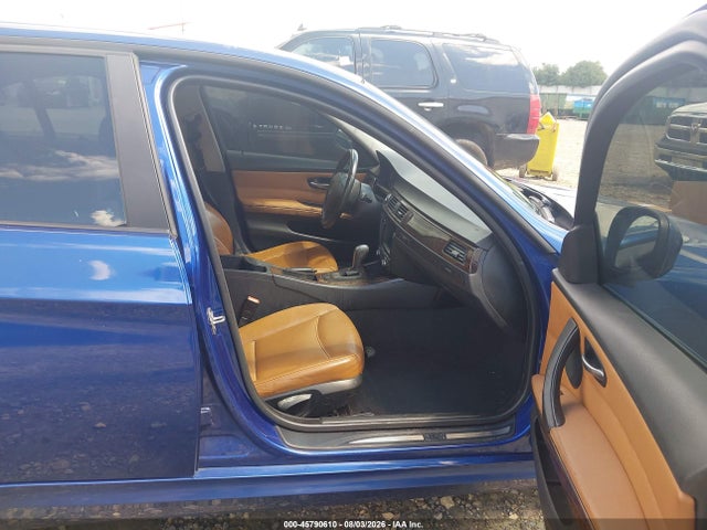 45790610 :رقم المزاد ، WBAPH7G54ANM50172 vin ، 2010 Bmw 328i مزاد بيع