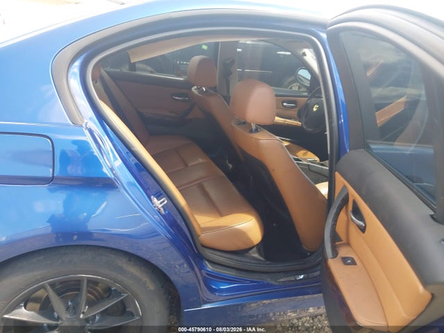45790610 :رقم المزاد ، WBAPH7G54ANM50172 vin ، 2010 Bmw 328i مزاد بيع