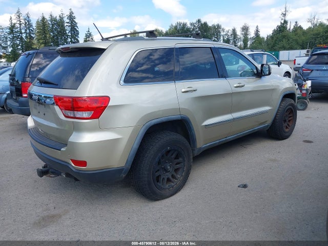 45790612 :رقم المزاد ، 1J4RR4GG6BC558213 vin ، 2011 Jeep Grand Cherokee Laredo مزاد بيع