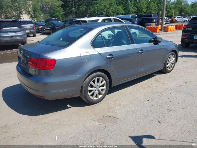 2014 Volkswagen Jetta 1.8t Se მანქანა იყიდება აუქციონზე, vin: 3VWB17AJ1EM445385, აუქციონის ნომერი: 45790668