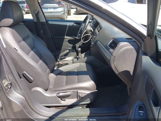 2014 Volkswagen Jetta 1.8t Se მანქანა იყიდება აუქციონზე, vin: 3VWB17AJ1EM445385, აუქციონის ნომერი: 45790668