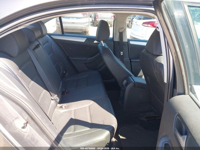 2014 Volkswagen Jetta 1.8t Se მანქანა იყიდება აუქციონზე, vin: 3VWB17AJ1EM445385, აუქციონის ნომერი: 45790668