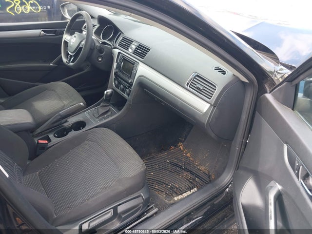 2016 Volkswagen Passat 1.8t S მანქანა იყიდება აუქციონზე, vin: 1VWAT7A36GC062280, აუქციონის ნომერი: 45790685