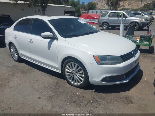 2013 Volkswagen Jetta 2.5l Sel მანქანა იყიდება აუქციონზე, vin: 3VWLP7AJ1DM424232, აუქციონის ნომერი: 45790718