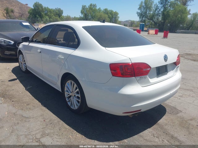 2013 Volkswagen Jetta 2.5l Sel მანქანა იყიდება აუქციონზე, vin: 3VWLP7AJ1DM424232, აუქციონის ნომერი: 45790718