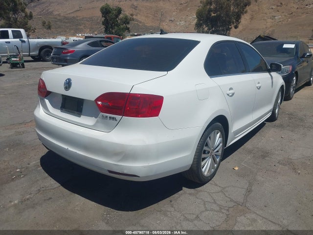 2013 Volkswagen Jetta 2.5l Sel მანქანა იყიდება აუქციონზე, vin: 3VWLP7AJ1DM424232, აუქციონის ნომერი: 45790718