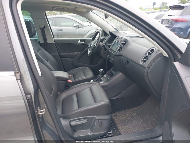 2016 Volkswagen Tiguan Se მანქანა იყიდება აუქციონზე, vin: WVGBV7AX8GW586075, აუქციონის ნომერი: 45790786