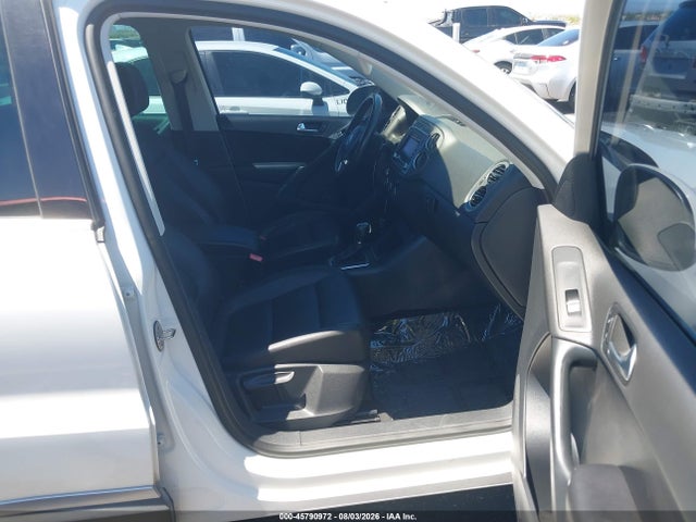 Продажа на аукционе авто 2012 Volkswagen Tiguan Se, vin: WVGAV7AX5CW518371, номер лота: 45790972