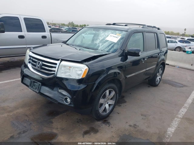 Honda Pilot Touring 2015 5FNYF4H99FB031348 Image 2