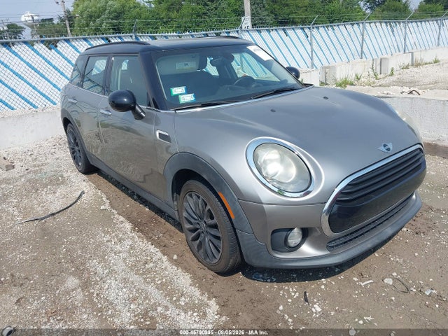 45790995 :رقم المزاد ، WMWLN5C54H2E32593 vin ، 2017 Mini Clubman Cooper مزاد بيع