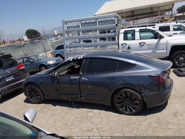 Продаж на аукціоні авто 2022 Tesla Model 3 Performance Dual Motor All-wheel Drive, vin: 5YJ3E1EC7NF299633, номер лоту: 45791035