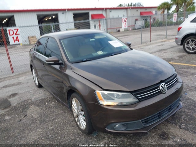 2011 Volkswagen Jetta 2.5l Sel მანქანა იყიდება აუქციონზე, vin: 3VWLX7AJ9BM325073, აუქციონის ნომერი: 45791050
