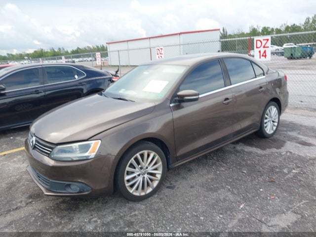 2011 Volkswagen Jetta 2.5l Sel მანქანა იყიდება აუქციონზე, vin: 3VWLX7AJ9BM325073, აუქციონის ნომერი: 45791050