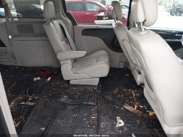 Продаж на аукціоні авто 2015 Chrysler Town & Country Touring-l, vin: 2C4RC1CG1FR526147, номер лоту: 45791054