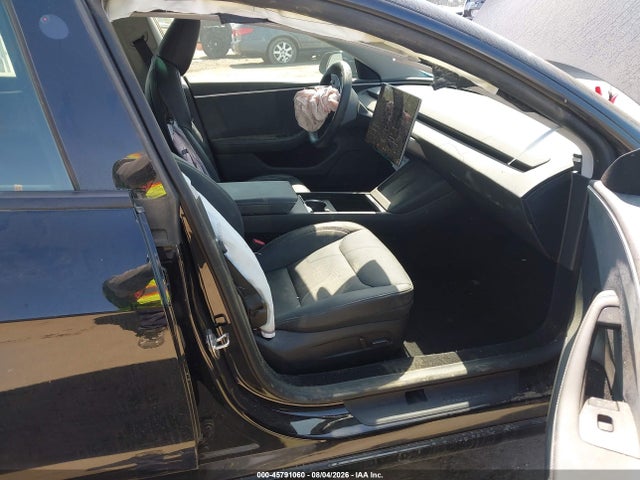 45791060 :رقم المزاد ، 5YJ3E1EB2RF801963 vin ، 2024 Tesla Model 3 Long Range Dual Motor All-wheel Drive مزاد بيع
