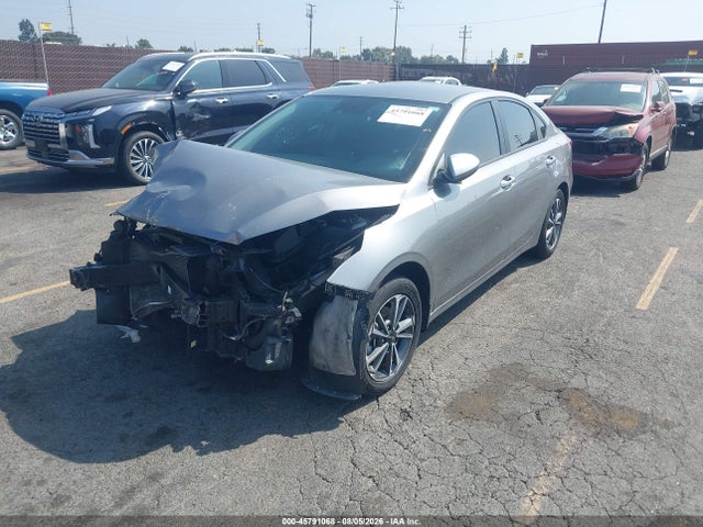 KIA Forte Lxs 2023 3KPF24AD1PE669067 Image 2