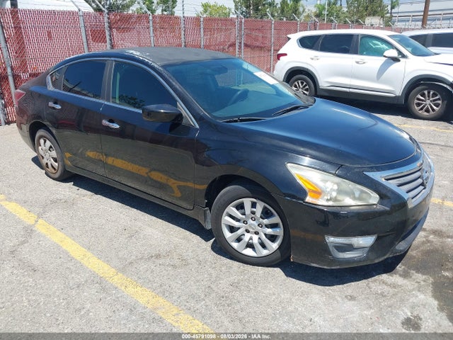 Nissan Altima 2.5 S 2015 1N4AL3AP3FC204507 main image