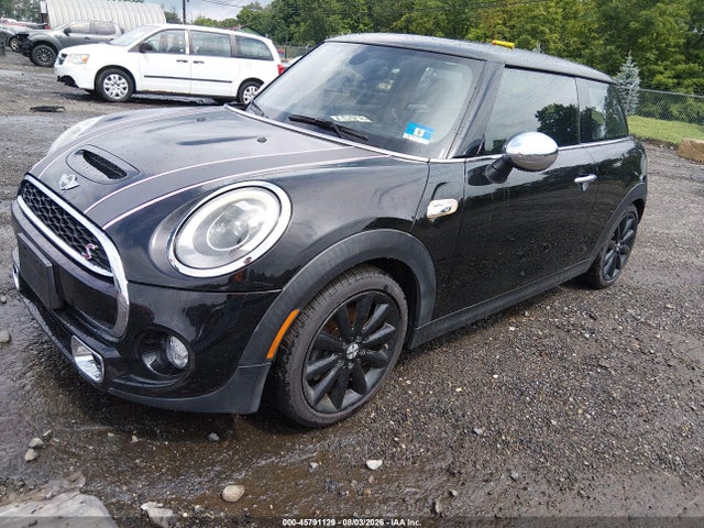 Продаж на аукціоні авто 2017 Mini Hardtop Cooper S, vin: WMWXP7C56H3B94151, номер лоту: 45791129
