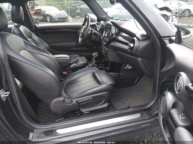Продаж на аукціоні авто 2017 Mini Hardtop Cooper S, vin: WMWXP7C56H3B94151, номер лоту: 45791129