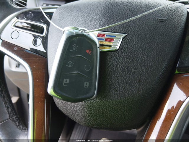 45791147 :رقم المزاد ، 1GYS4CKJ2KR172639 vin ، 2019 Cadillac Escalade Premium Luxury مزاد بيع