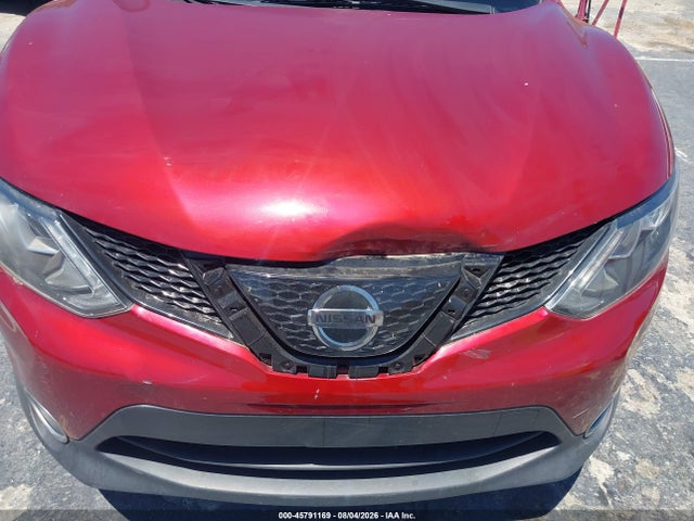 JN1BJ1CP2KW228086 Nissan Rogue Sport Sv