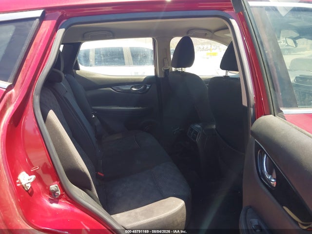 JN1BJ1CP2KW228086 Nissan Rogue Sport Sv