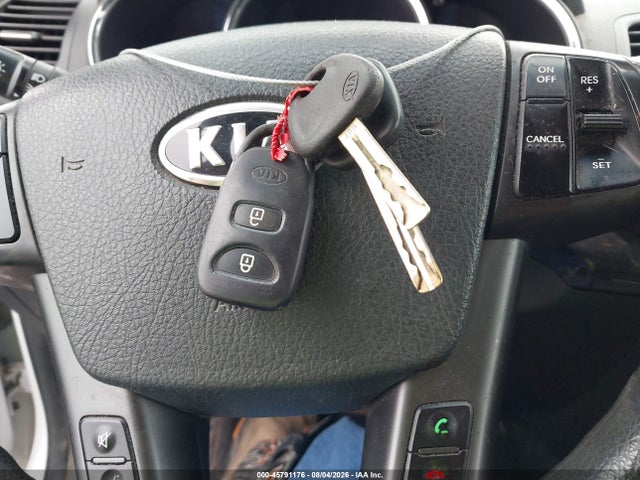 2013 Kia Sorento Lx მანქანა იყიდება აუქციონზე, vin: 5XYKT3A12DG393931, აუქციონის ნომერი: 45791176