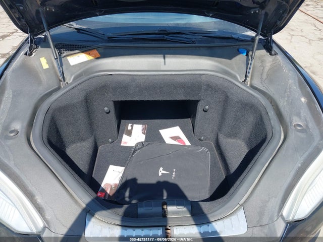 45791177 :رقم المزاد ، 5YJSA1DP7DFP11611 vin ، 2013 Tesla Model S Performance مزاد بيع