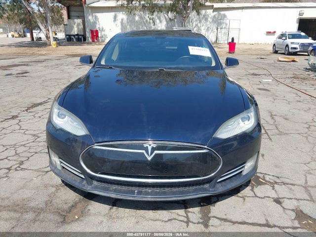 45791177 :رقم المزاد ، 5YJSA1DP7DFP11611 vin ، 2013 Tesla Model S Performance مزاد بيع
