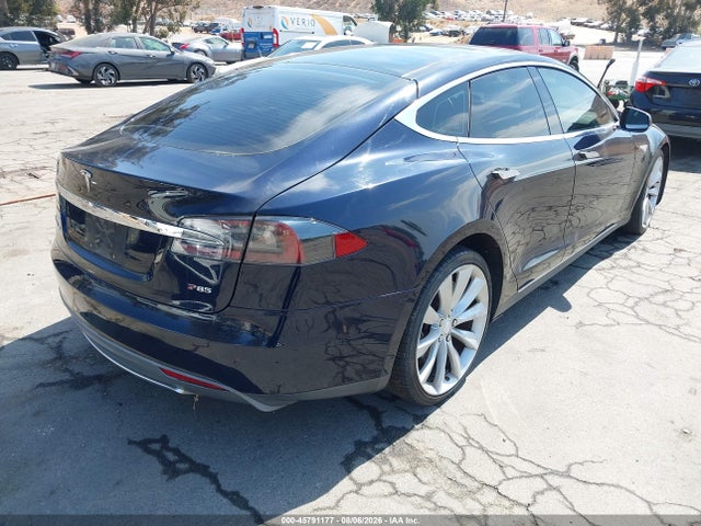 45791177 :رقم المزاد ، 5YJSA1DP7DFP11611 vin ، 2013 Tesla Model S Performance مزاد بيع
